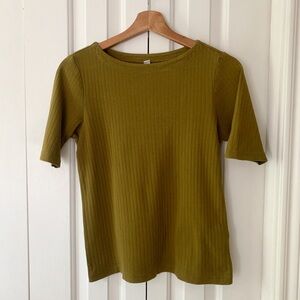 Uniqlo boat neck ribbed top